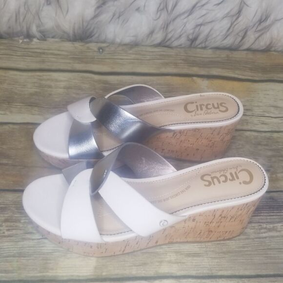 CIRCUS by Sam Edelman Padded Slide Sandals Size 6 NWOT - Picture 1 of 8